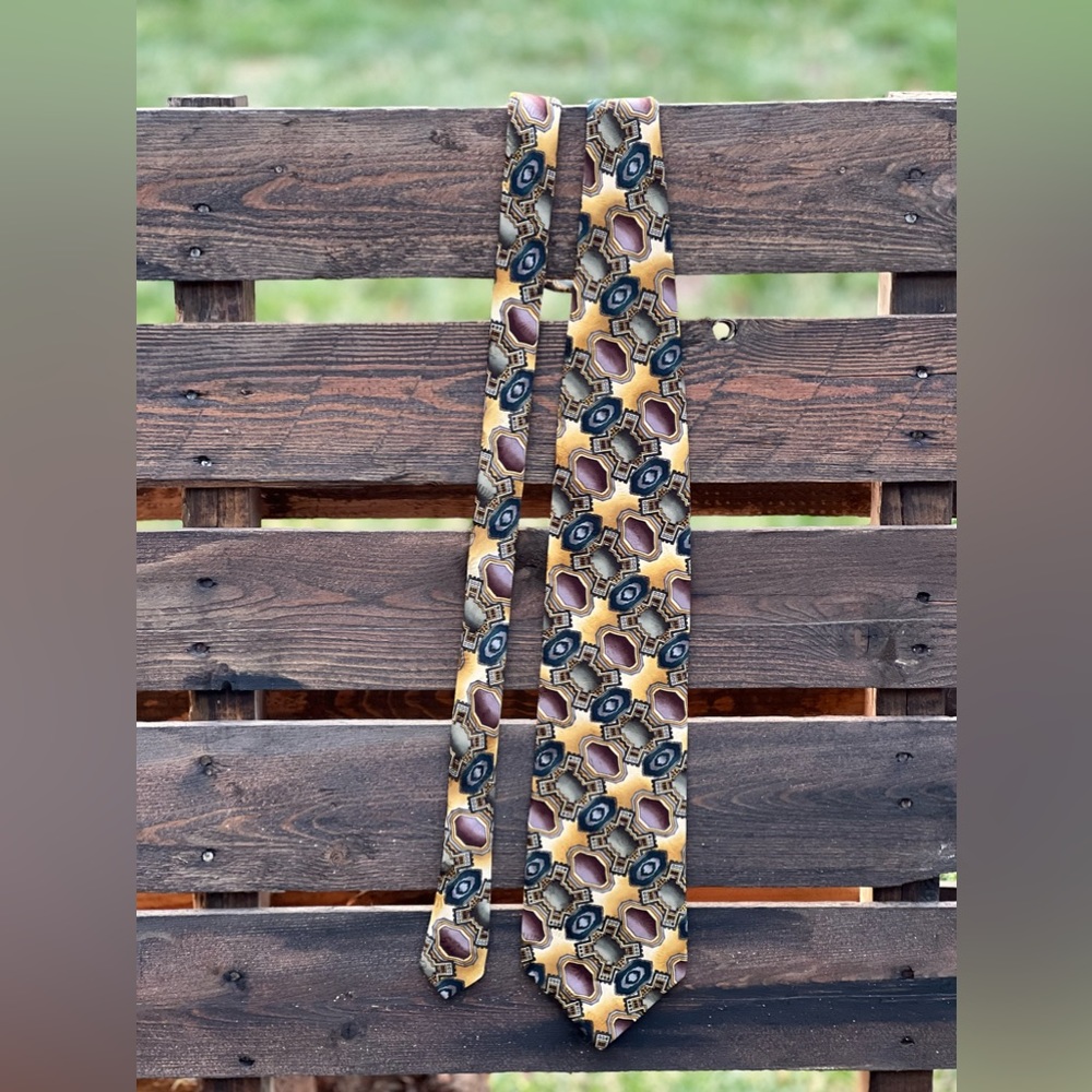 Vintage Jerry Garcia Collector’s Edition Tie.